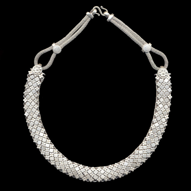 Platinum Necklaces Buyers